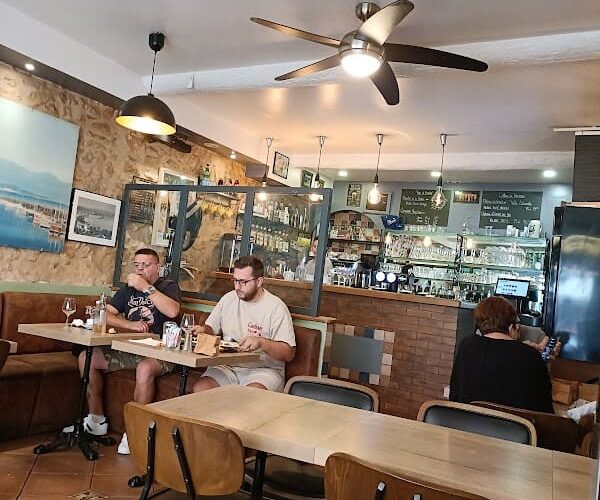 Restaurant Le Café Bandolais à Bandol, France