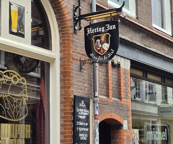 Restaurant Le Café à Den Haag, Pays-Bas