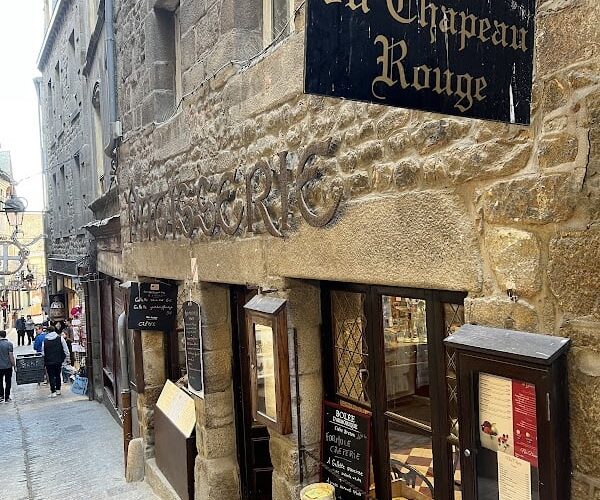 Restaurant Le Chapeau Rouge à Le Mont-Saint-Michel, France