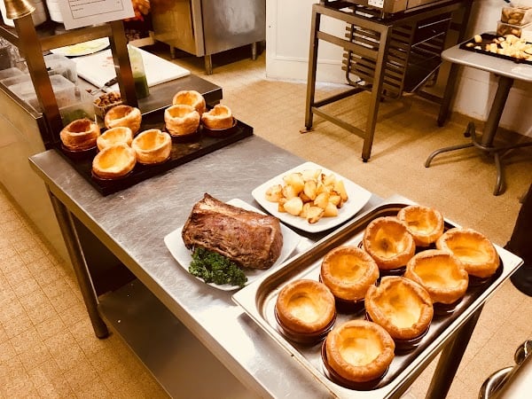 Restaurant Le Cheval Blanc à Saint-Ciers-du-Taillon, France