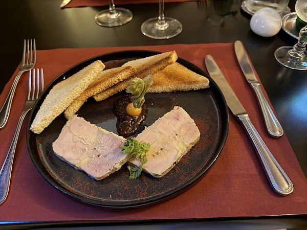 Restaurant Le Cheval Rouge à Rambouillet, France