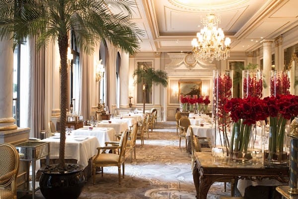 Restaurant Le Cinq à Paris, France