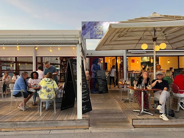 Restaurant Le Comptoir Des Voiles à Le Grau-du-Roi, France