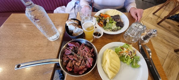 Restaurant Le Coq de la Place à Rodez, France