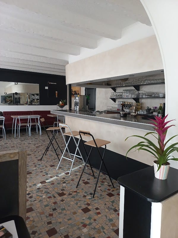 Restaurant LE COQ D’ORIENT à Jonzac, France