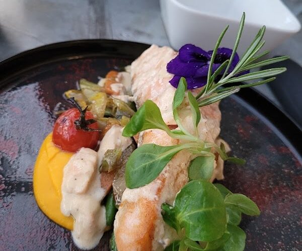 Le Dôme – Restaurant Traditionnel à Istres, France