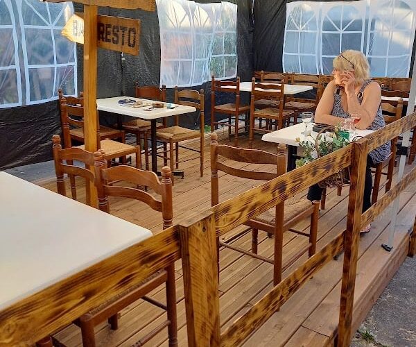 Restaurant Le Grilloudou “Service uniquement le midi” à Drancy, France