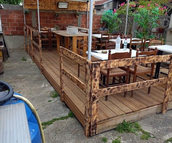 Restaurant Le Grilloudou “Service uniquement le midi” à Drancy, France