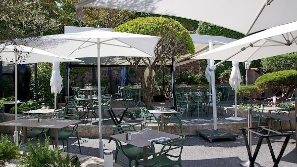 Restaurant Le Jardin Poncet à Saint-Raphaël, France