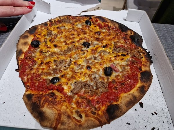 Restaurant Le Kiosque à Pizzas à Romilly-sur-Seine, France