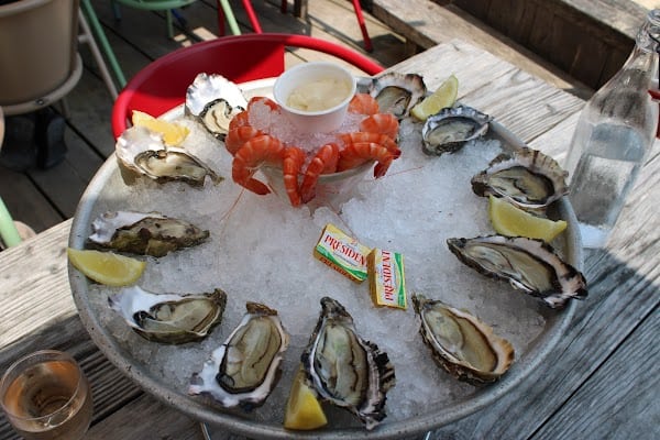 Restaurant Le Monte à Bord – SARL Compagnie de l’Huître à Lège-Cap-Ferret, France