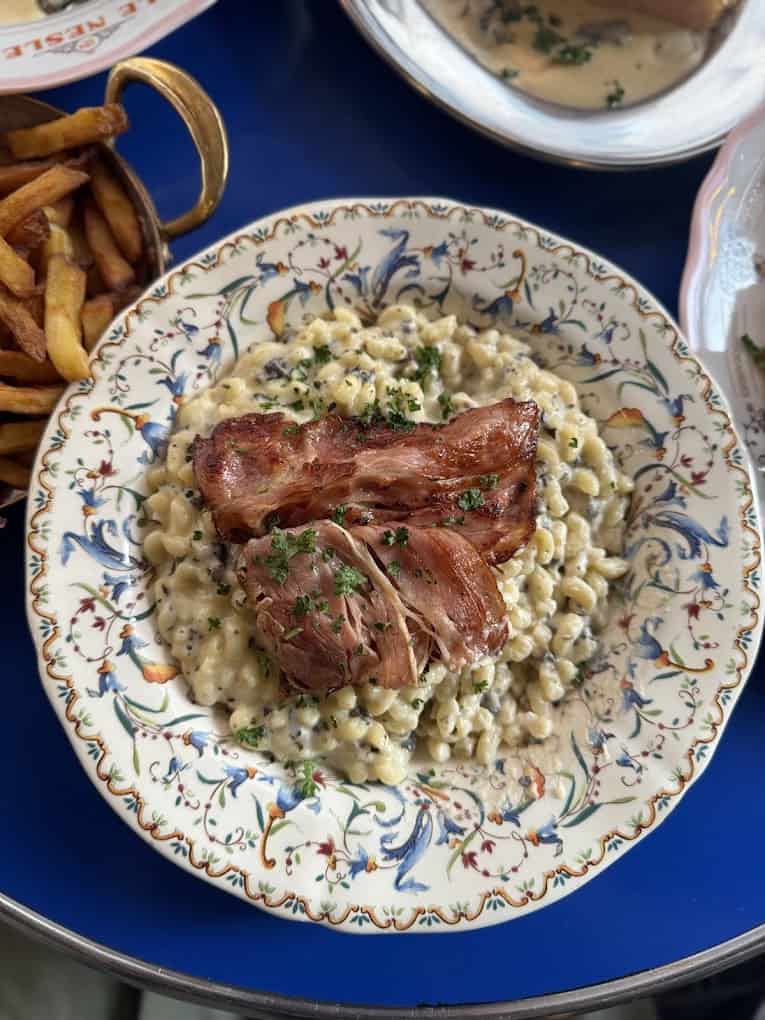 Restaurant Le Nesle à Paris, France