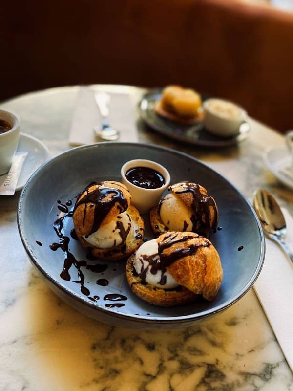 Restaurant Le Paris Paris à Paris, France