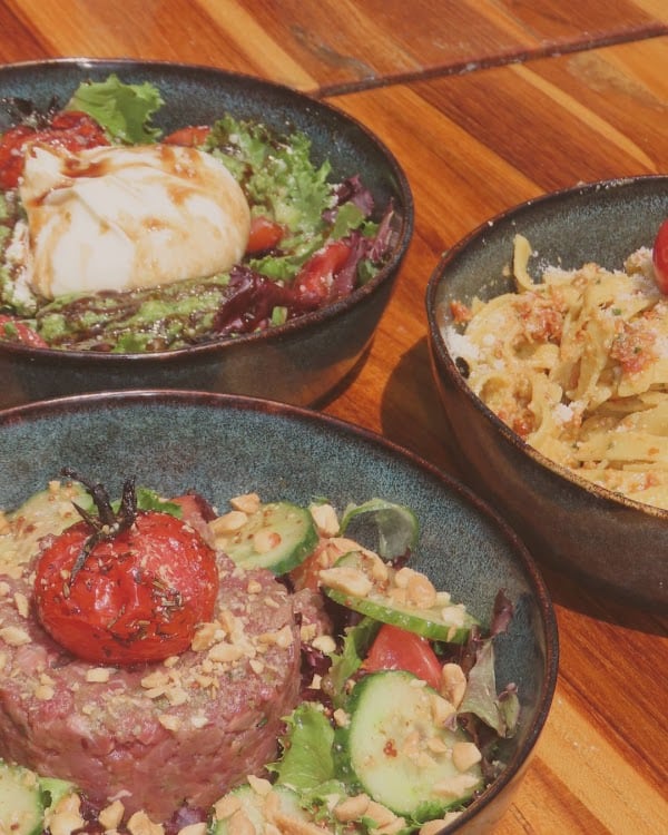 Restaurant Le Parvis Saint-Raphaël à Saint-Raphaël, France