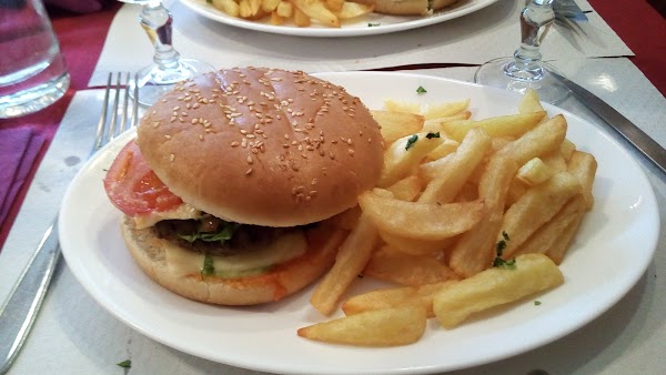 Restaurant Le Percy à Clamart, France