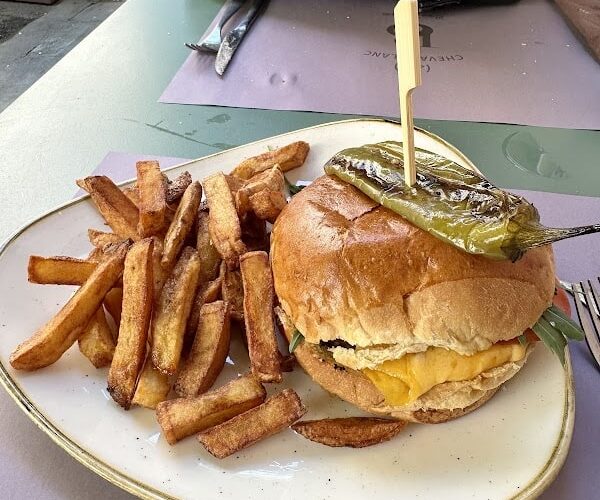 Restaurant Le (Petit) Cheval Blanc à Ajaccio, France