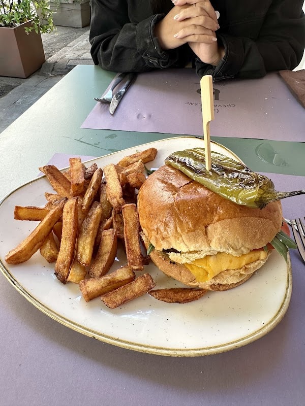 Restaurant Le (Petit) Cheval Blanc à Ajaccio, France