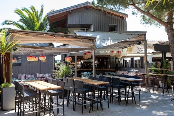 Restaurant LE PINASSE BURGER à Lège-Cap-Ferret, France
