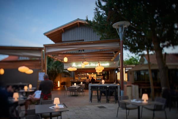 Restaurant Le Pinasse Café à Lège-Cap-Ferret, France