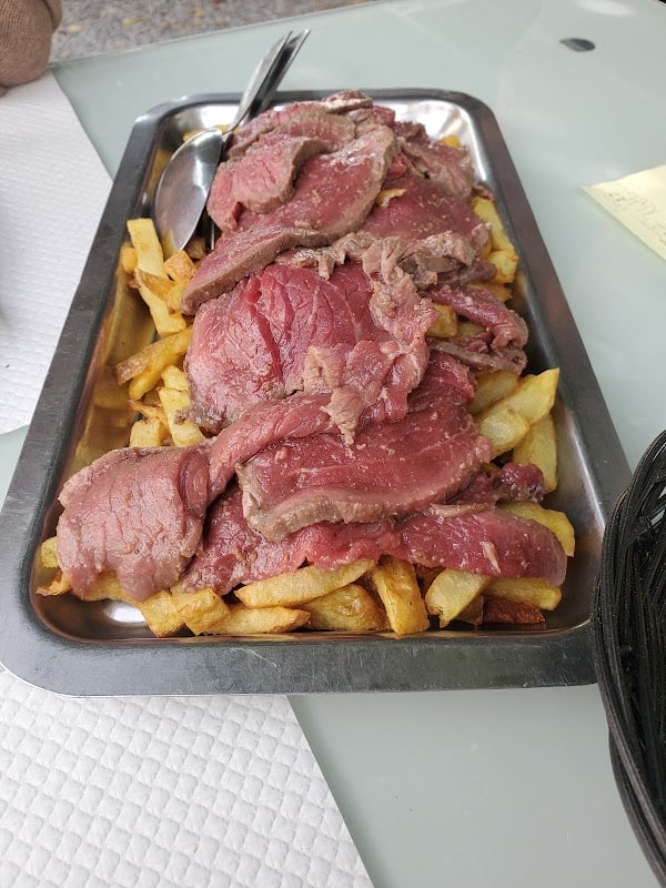 Restaurant LE PIREQUES à Léognan, France