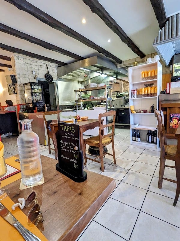 Restaurant Le point cardinal à Le Grau-du-Roi, France