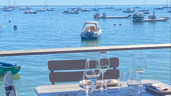 Restaurant Le Ponton à Lège-Cap-Ferret, France