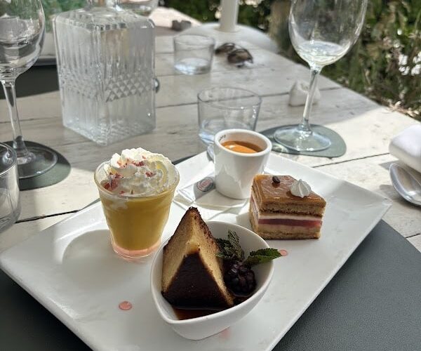 Restaurant Le Port D’Attache à Lège-Cap-Ferret, France