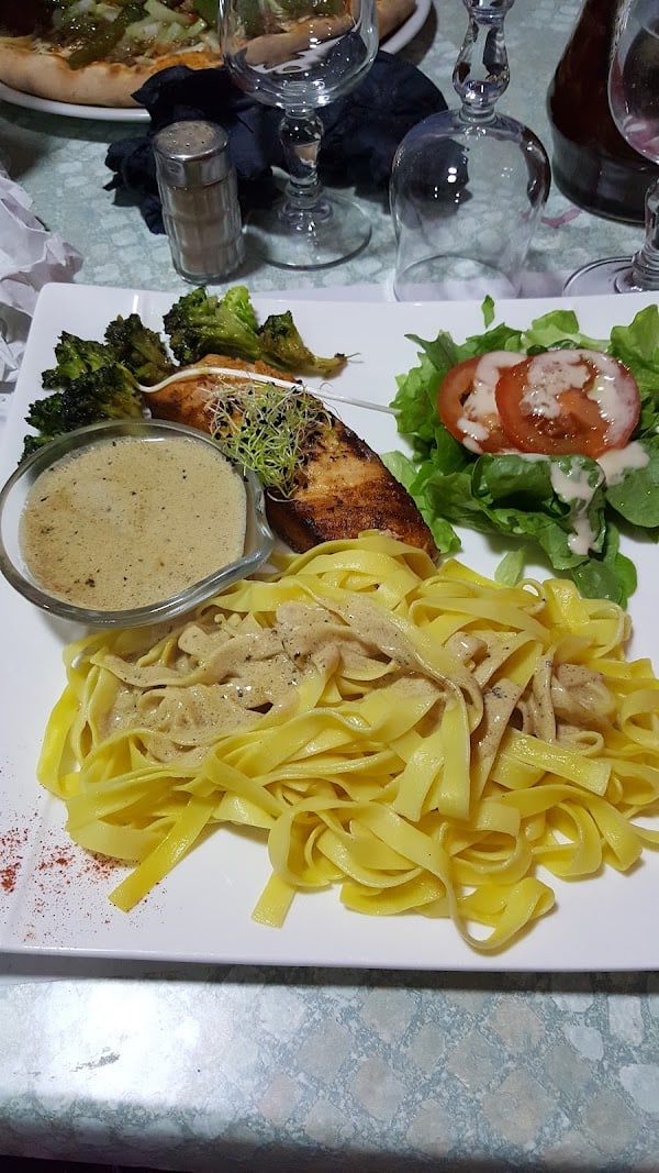 Restaurant Le Rendez-Vous, Traiteur Garik à Les Pennes-Mirabeau, France