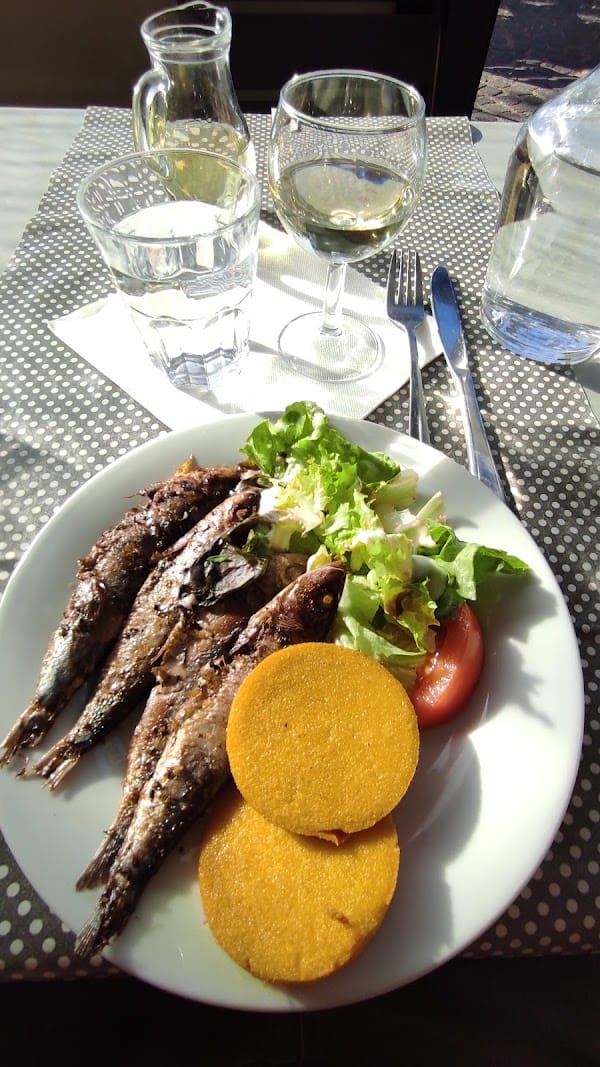 Le Station Restaurant & Brasserie à Martigues, France