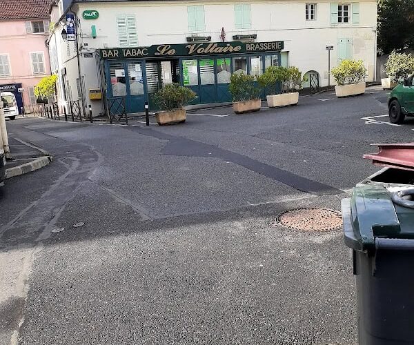 Restaurant Le Voltaire à Châtenay-Malabry, France