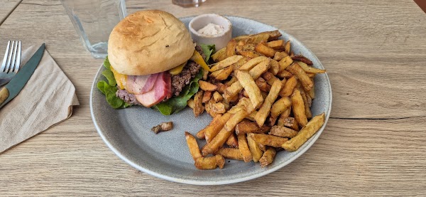 Restaurant L’Eden Burger à Amiens, France
