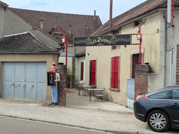 Restaurant Les 2 Lions à Pontigny, France