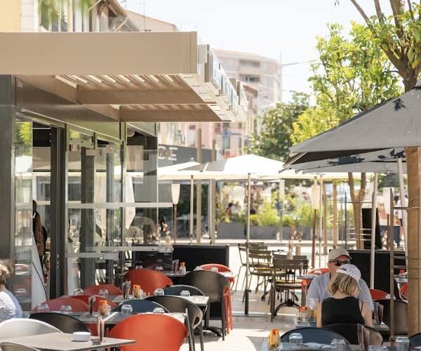 Restaurant LES 2 SINGES à Saint-Raphaël, France