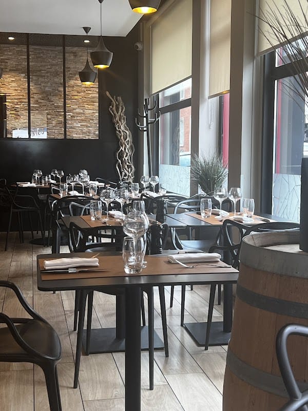 Restaurant Les Bouchées Doubles à Amiens, France