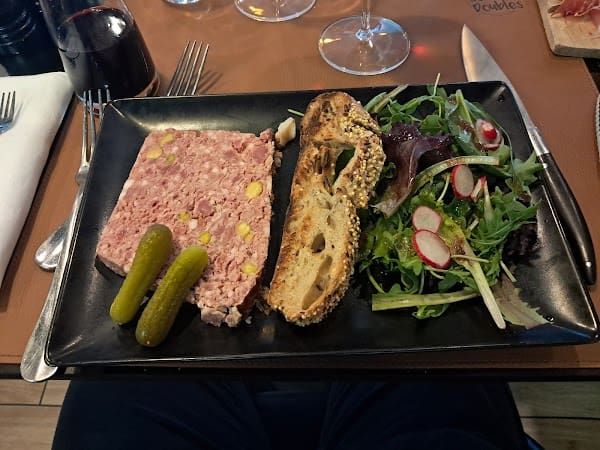 Restaurant Les Bouchées Doubles à Amiens, France