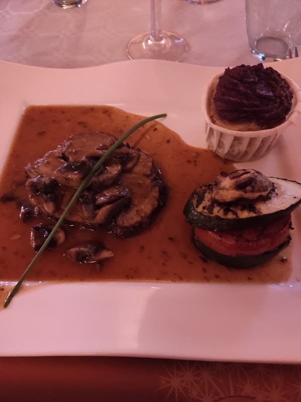 LES CAVES LORRAINES- Restaurant à Saint-Jean-lès-Longuyon, France