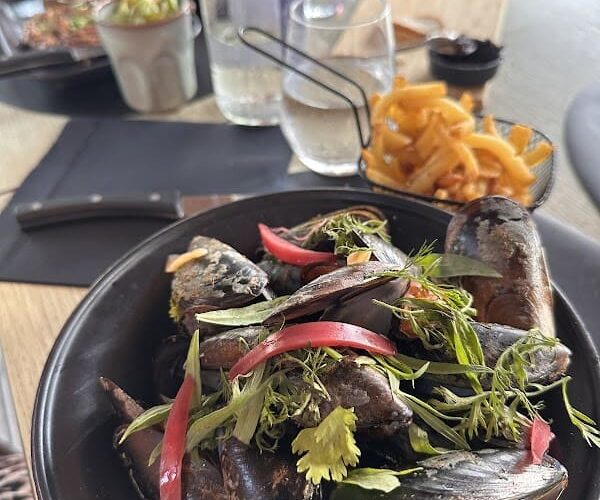 Restaurant L’EstancobyChezGeorges. à Bandol, France