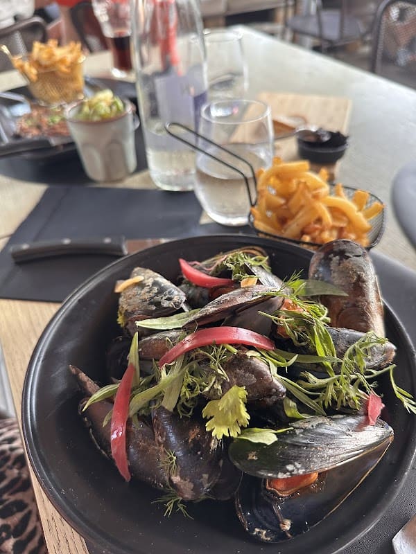 Restaurant L’EstancobyChezGeorges. à Bandol, France