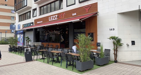 Restaurant Lezz-Et à Pantin, France