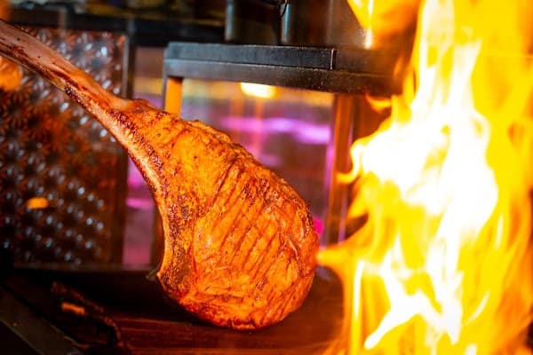 Restaurant Lezz-Et à Pantin, France