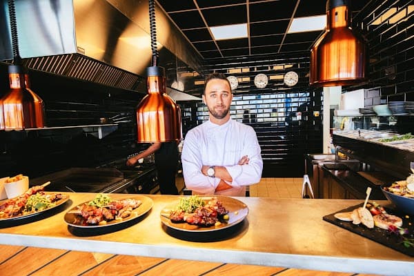 L’Octopus Bar & Restaurant à Le Grau-du-Roi, France