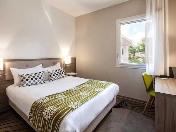 Restaurant Logis Hôtel Au Comté d’Ornon Hôtel et Spa à Gradignan, France