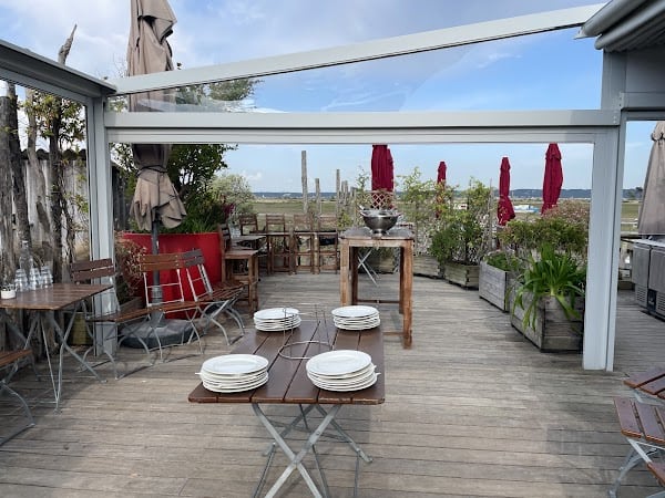 Restaurant L’OYSTER PAYSAN DE LA MER (ex Catherine Roux – Cap Huitres) à Lège-Cap-Ferret, France