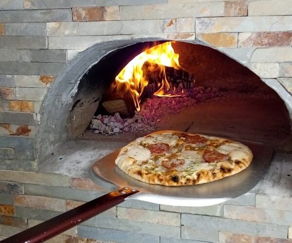 Restaurant Magic Bus Food Truck à Hayange, France