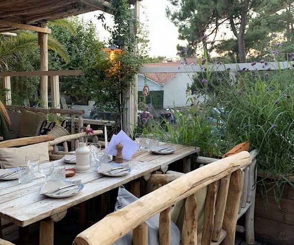 Restaurant Mayzou à Lège-Cap-Ferret, France