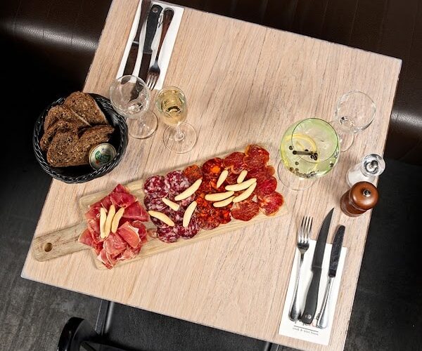 Restaurant Meat Mozart – Steak and Wine House à Uccle, Belgique