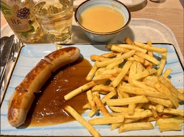 Migros-Restaurant – Lyss Lyssbachpark à Lyss, Suisse