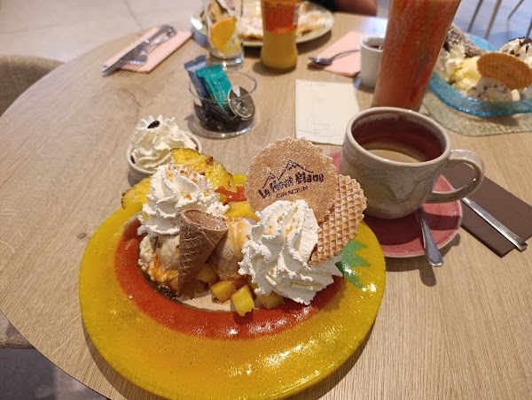 Restaurant Mont Blanc Cinacien à Ciney, Belgique