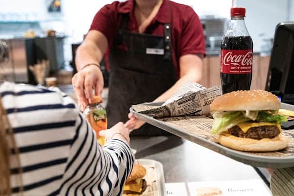 Restaurant Mont Burger à Le Mont-Saint-Michel, France