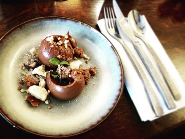 Restaurant Moustache à Paris, France